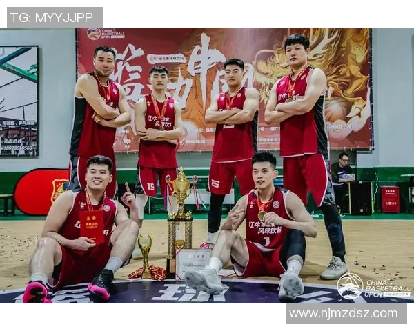 重庆篮球队配合变革引发热议球迷期待新战术带来的精彩表现 重庆篮球队配合变革引发热议球迷期待新战术带来的精彩表现